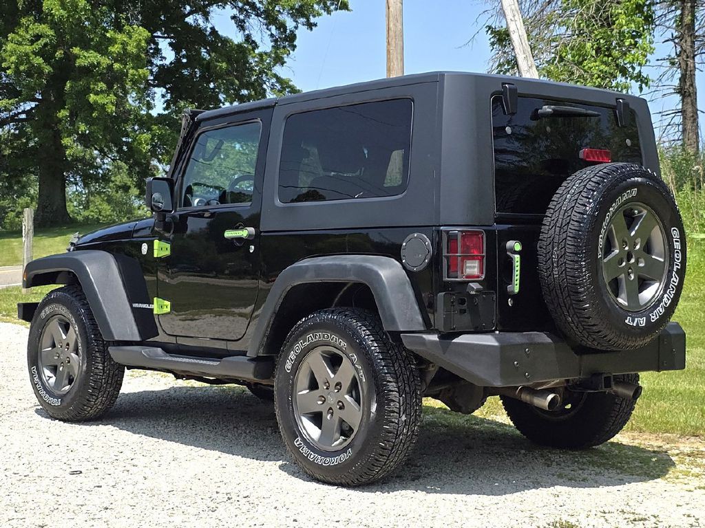 2010 Jeep Wrangler Image 4