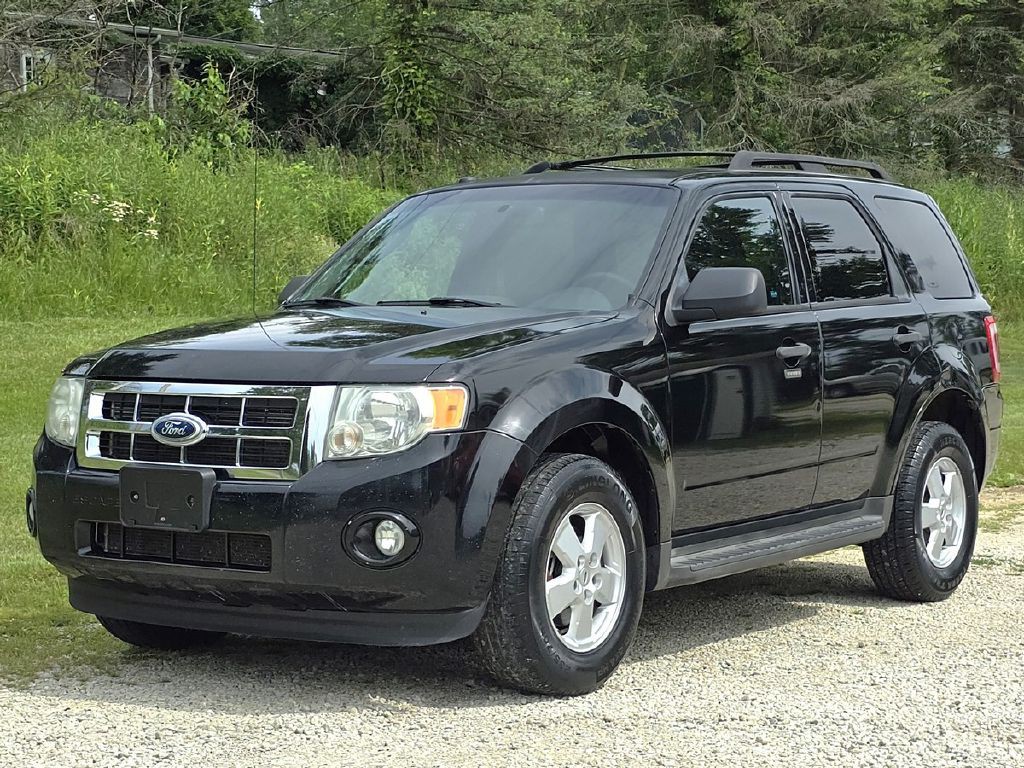 2010 Ford Escape Image 2
