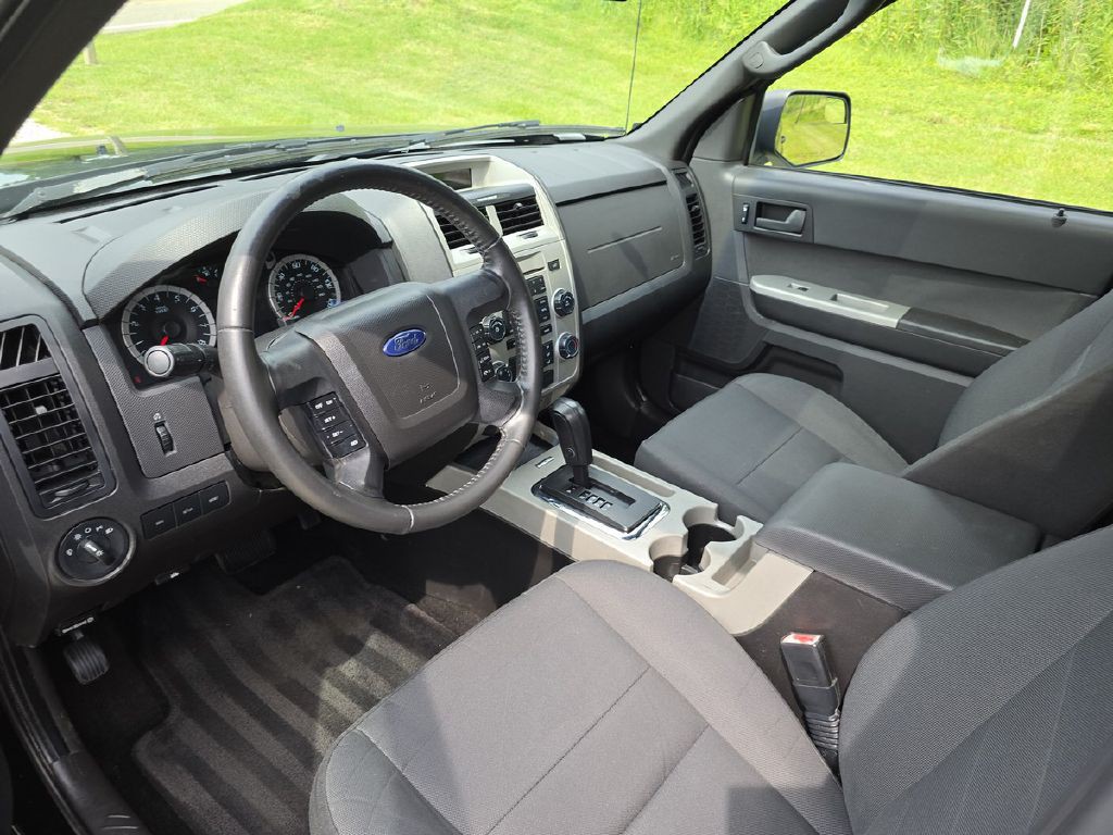 2010 Ford Escape Image 12