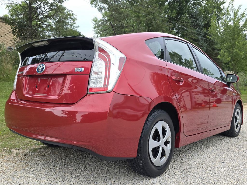 2013 Toyota Prius Image 10