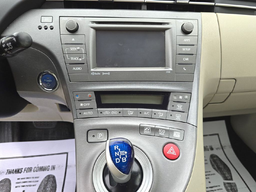 2013 Toyota Prius Image 19