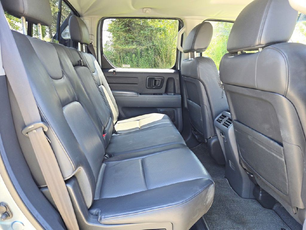 2006 Honda Ridgeline Image 16