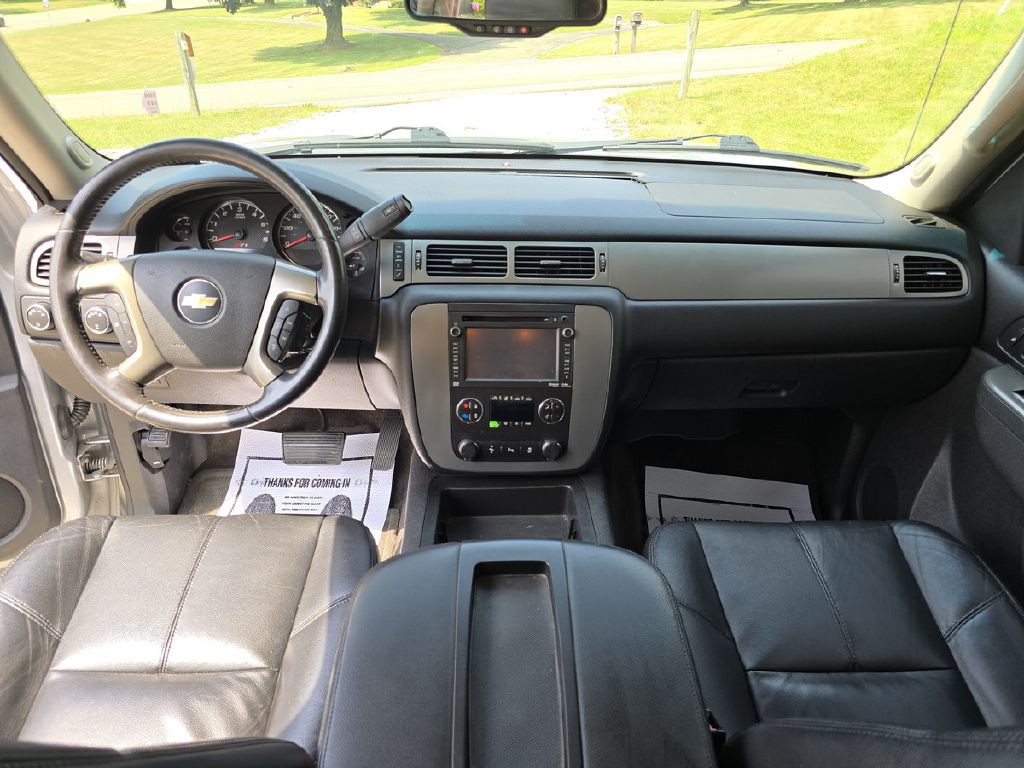 2012 Chevrolet Avalanche Image 15