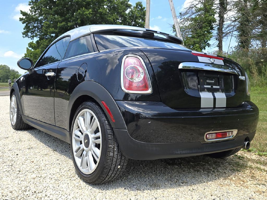 2012 MINI Cooper Image 5