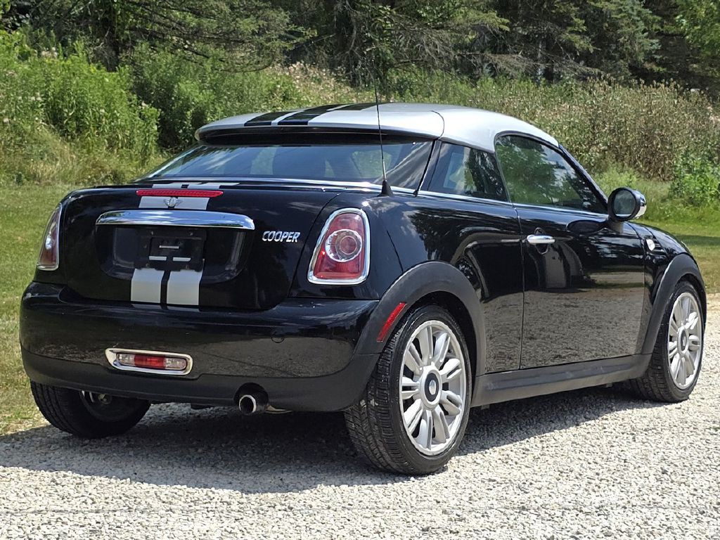 2012 MINI Cooper Image 9