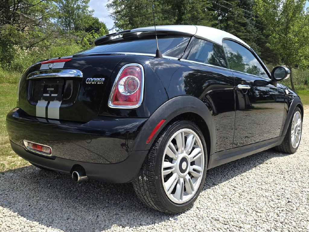 2012 MINI Cooper Image 10