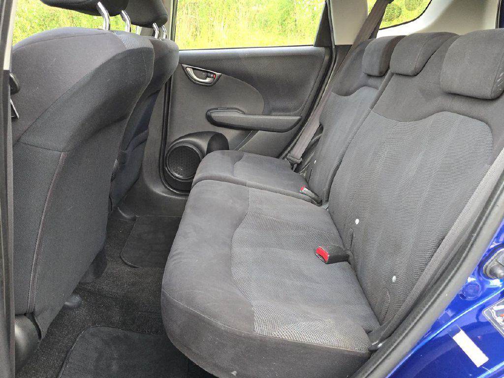 2010 Honda Fit Image 14