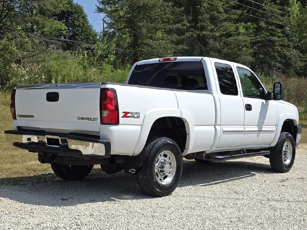 2004 Chevrolet Silverado 1500 Image 9