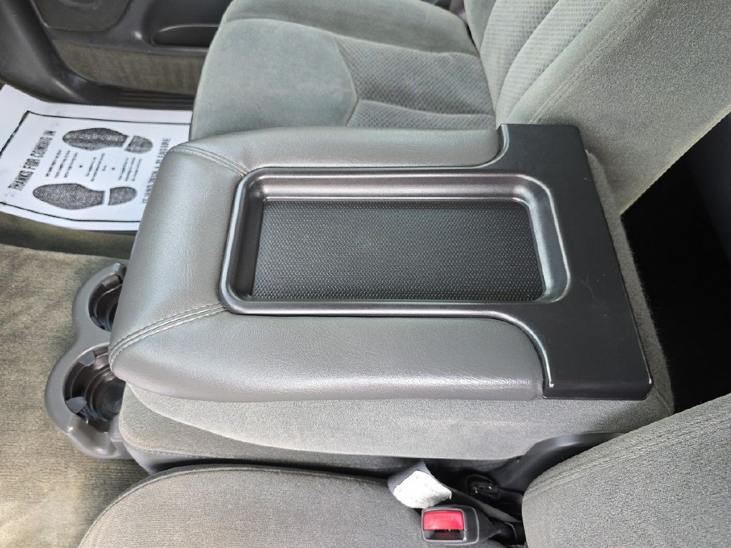 2004 Chevrolet Silverado 1500 Image 22
