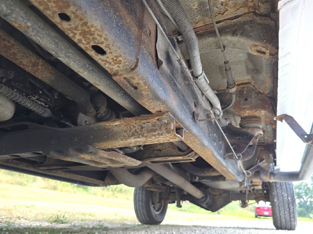2004 Chevrolet Silverado 1500 Image 25