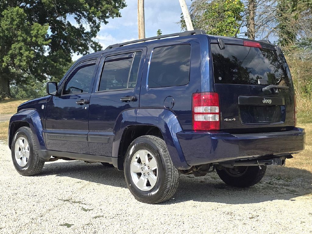 2012 Jeep Liberty Image 4
