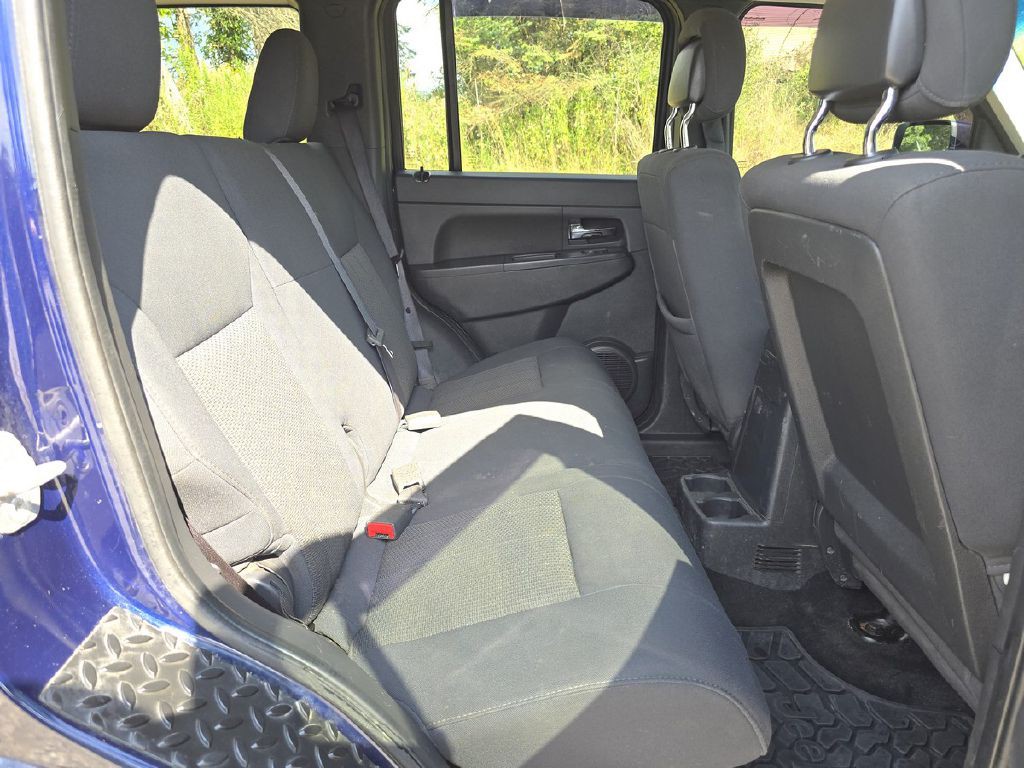 2012 Jeep Liberty Image 15