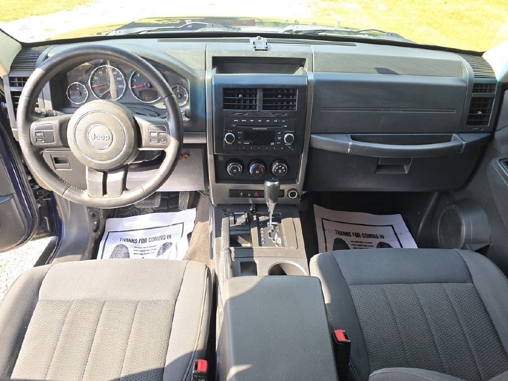 2012 Jeep Liberty Image 18
