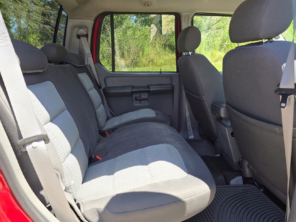 2005 Ford Explorer Image 15
