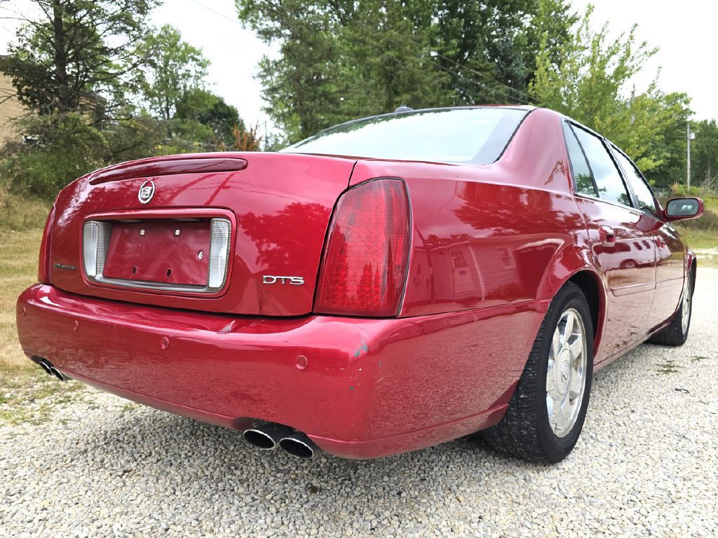 2003 Cadillac DTS Image 10