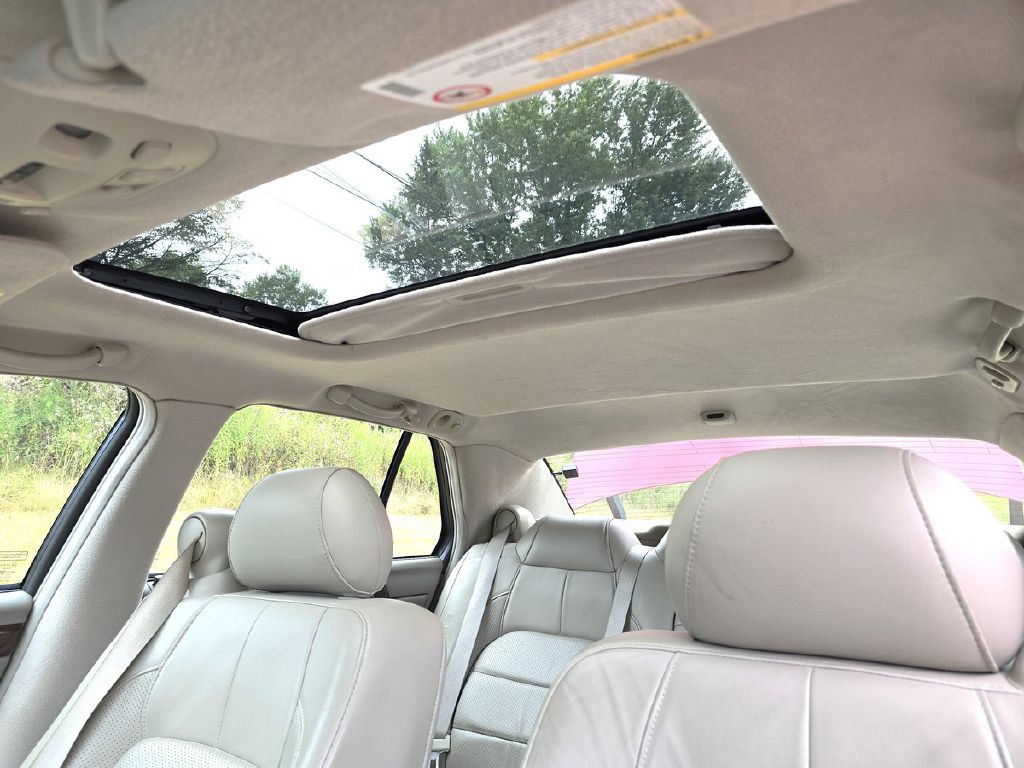 2003 Cadillac DTS Image 21