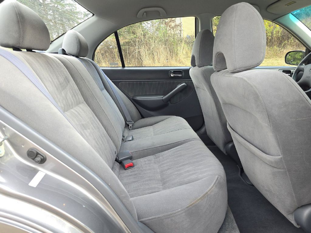 2004 Honda Civic Image 15