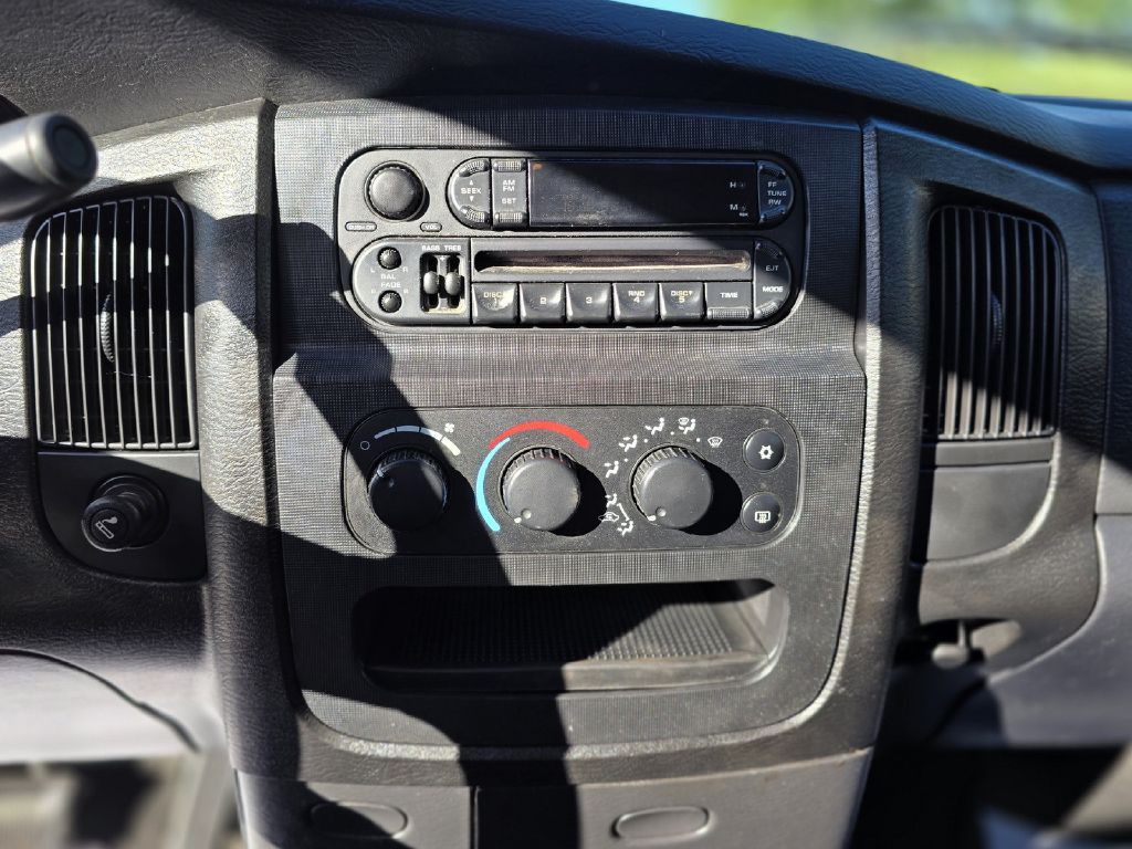 2005 Dodge Ram 1500 Image 19
