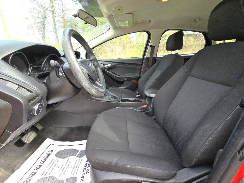 2015 Ford Focus Image 13