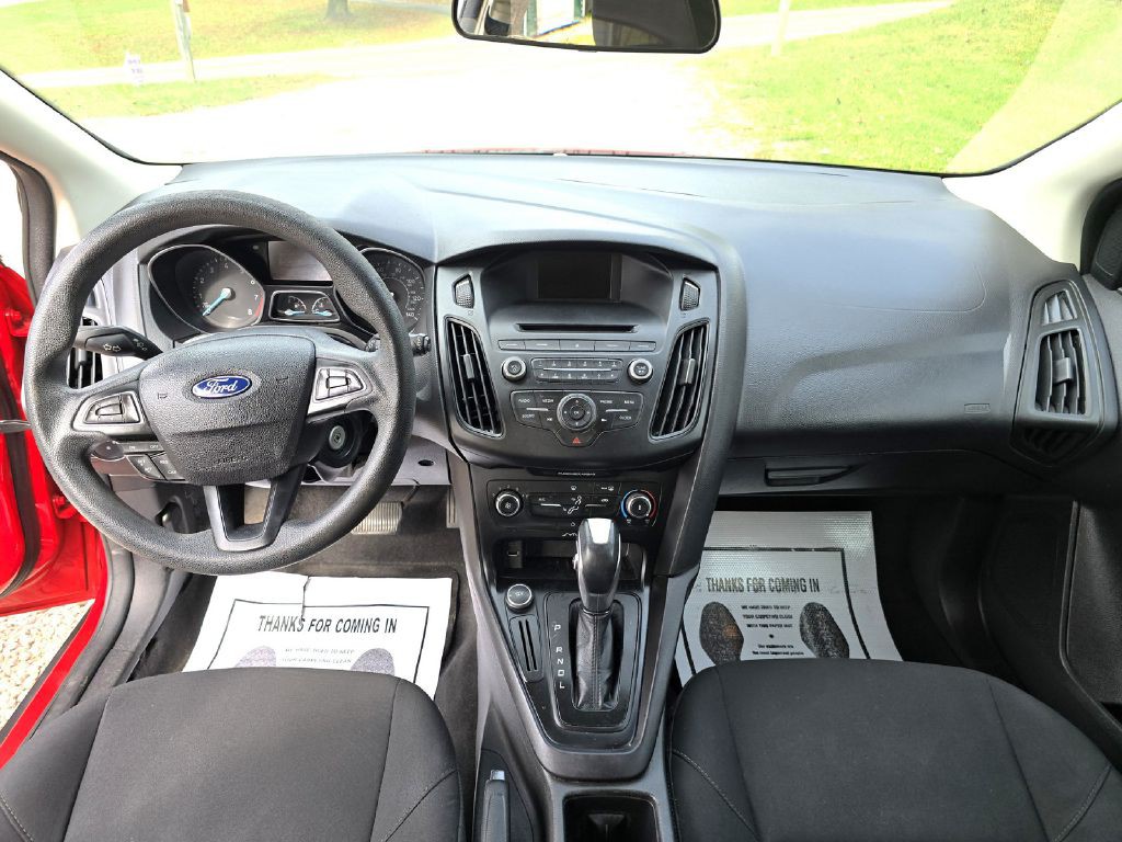 2015 Ford Focus Image 17
