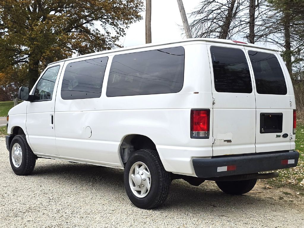 2013 Ford Econoline Image 4