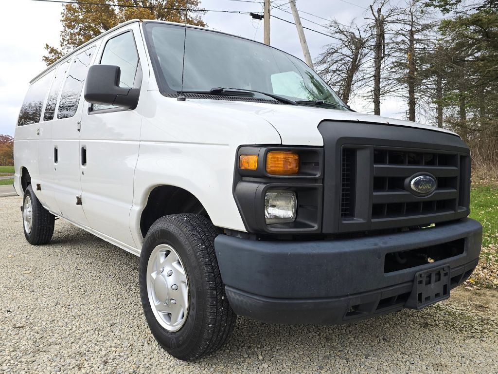 2013 Ford Econoline Image 11