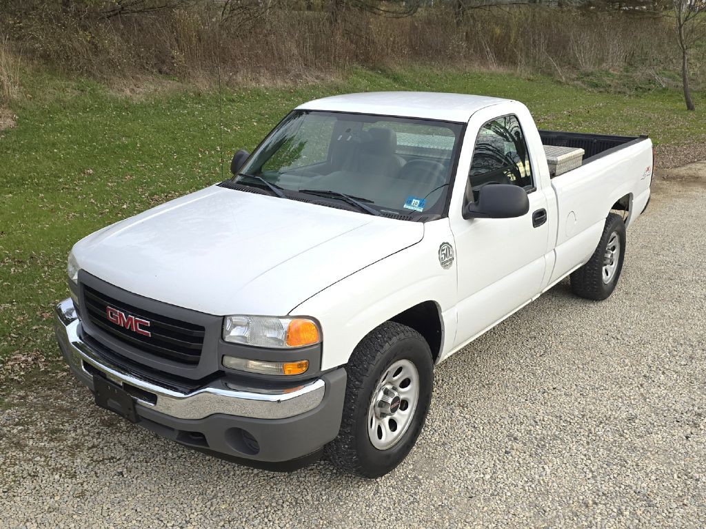 2006 GMC Sierra Image 1