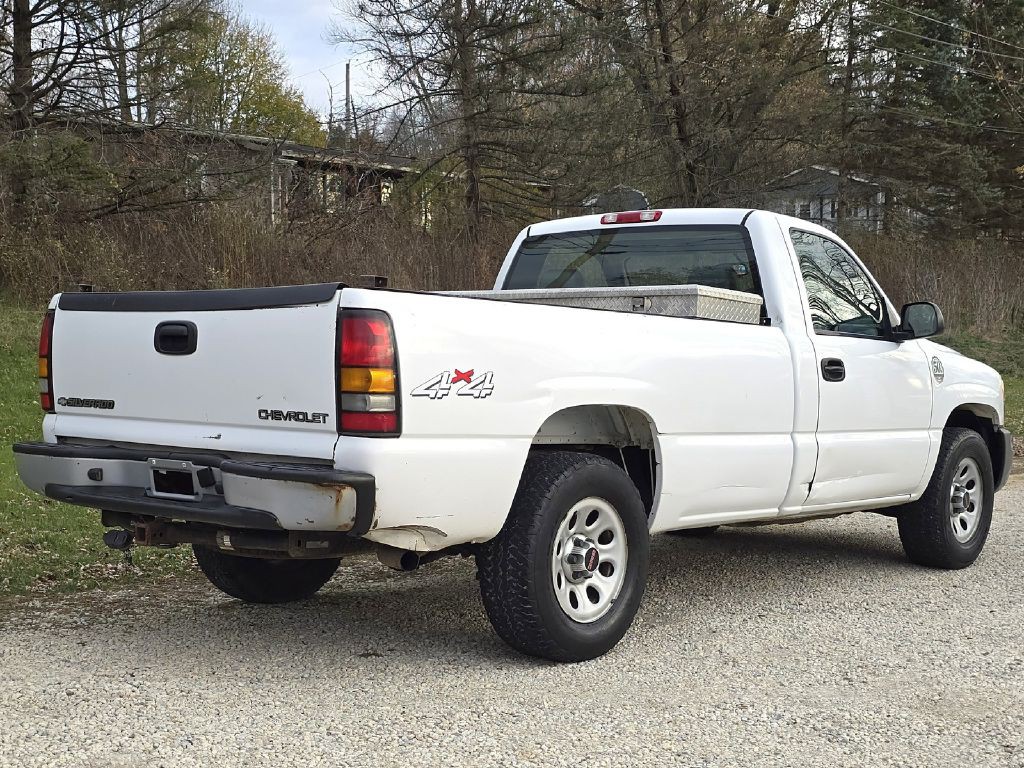 2006 GMC Sierra Image 9