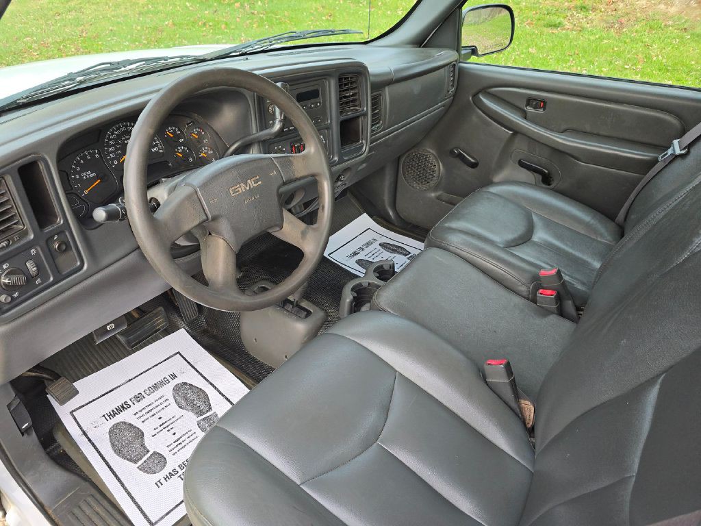 2006 GMC Sierra Image 13