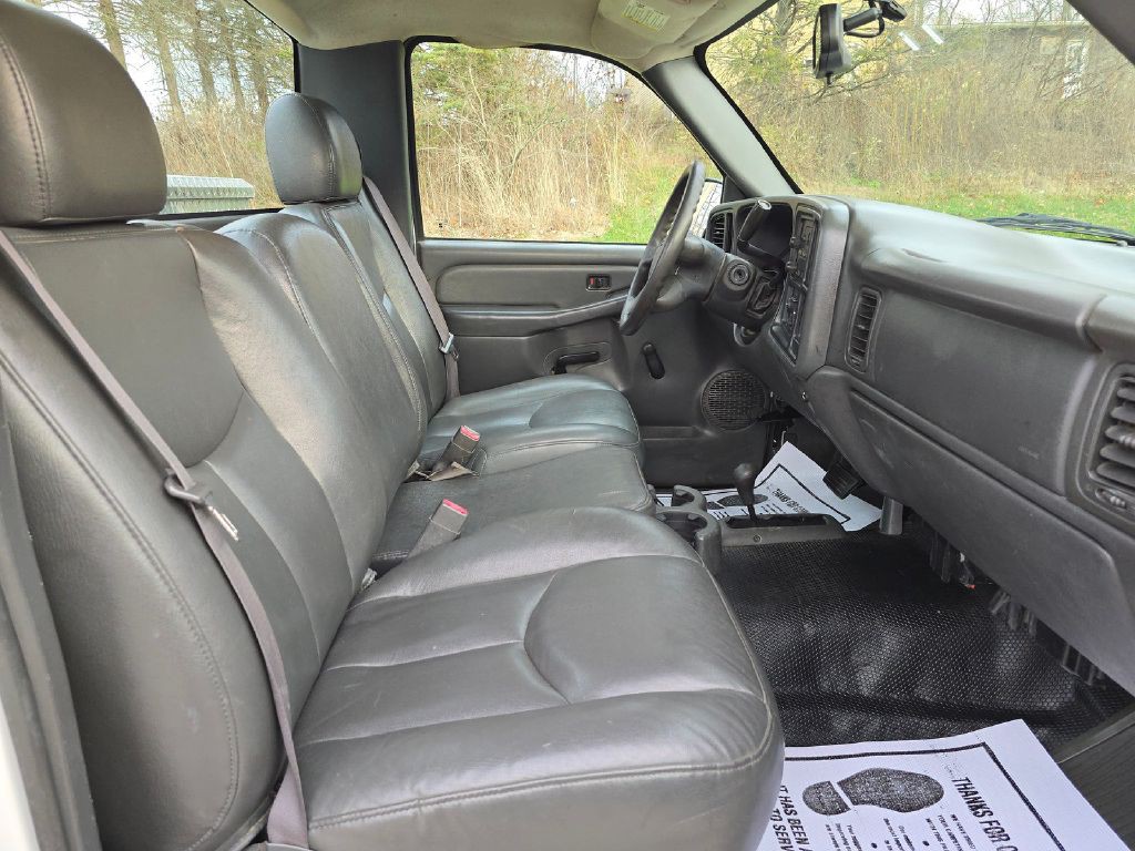 2006 GMC Sierra Image 15