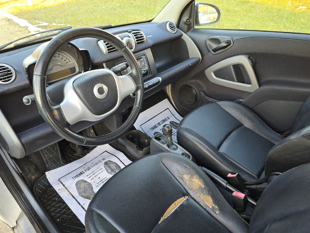 2012 smart fortwo Image 12