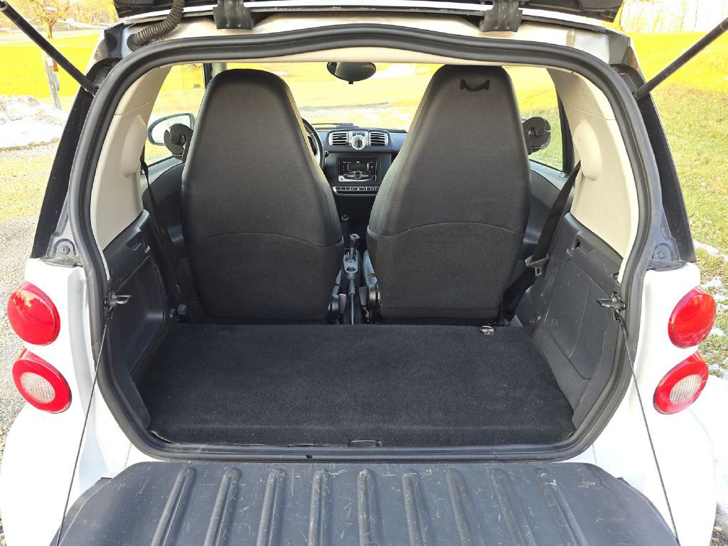 2012 smart fortwo Image 16