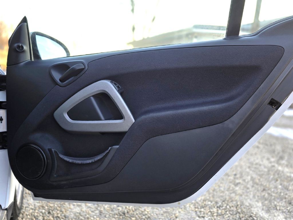 2012 smart fortwo Image 23