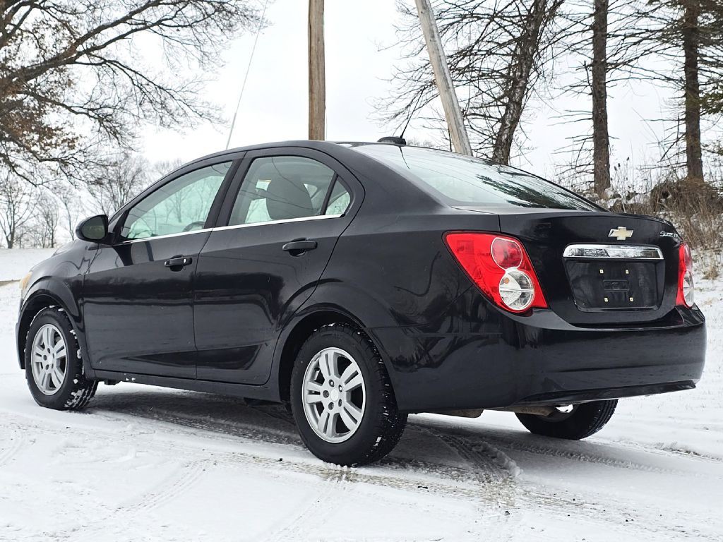 2016 Chevrolet Sonic Image 4