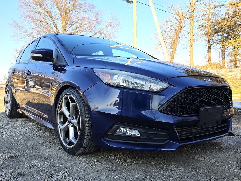 2017 Ford Focus Image 11
