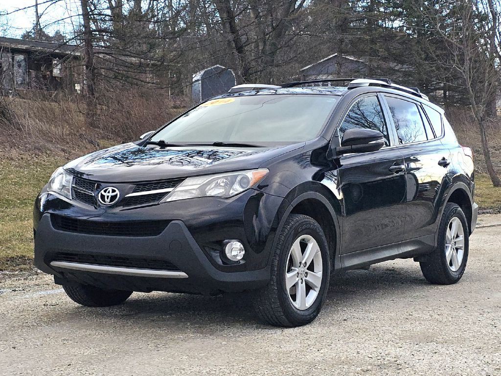 2014 Toyota Rav4 Image 2