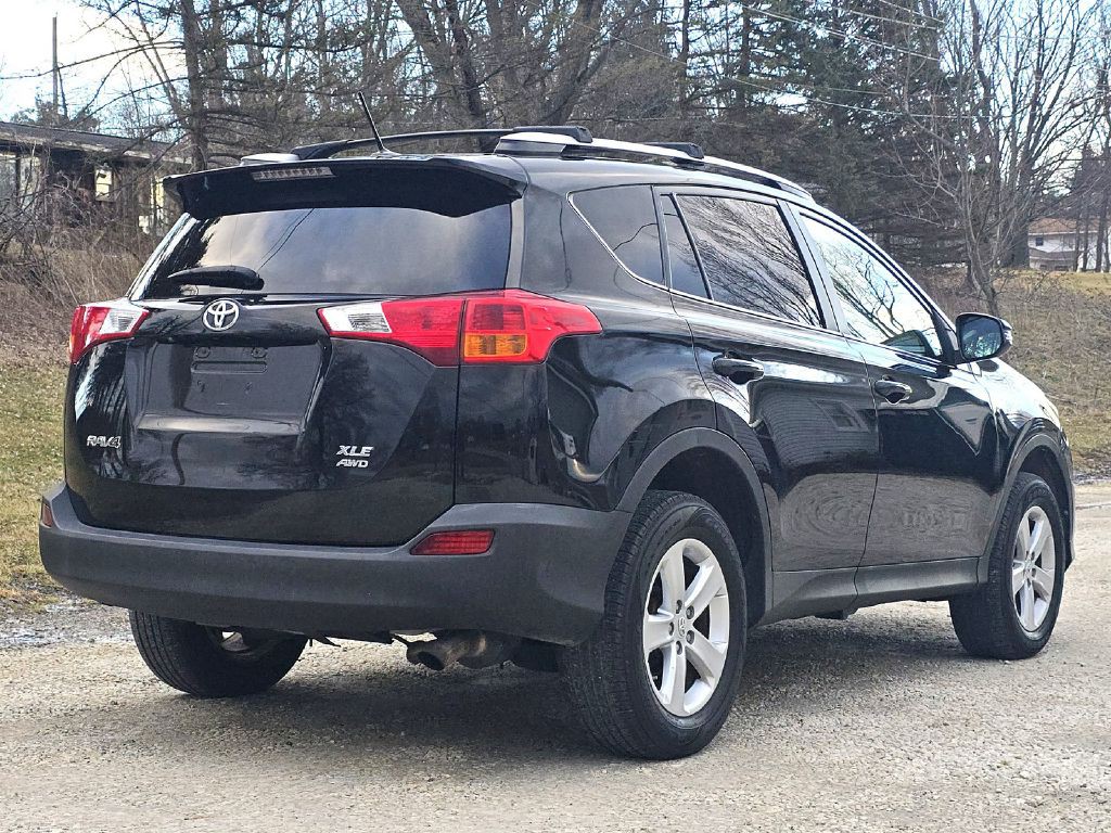 2014 Toyota Rav4 Image 8