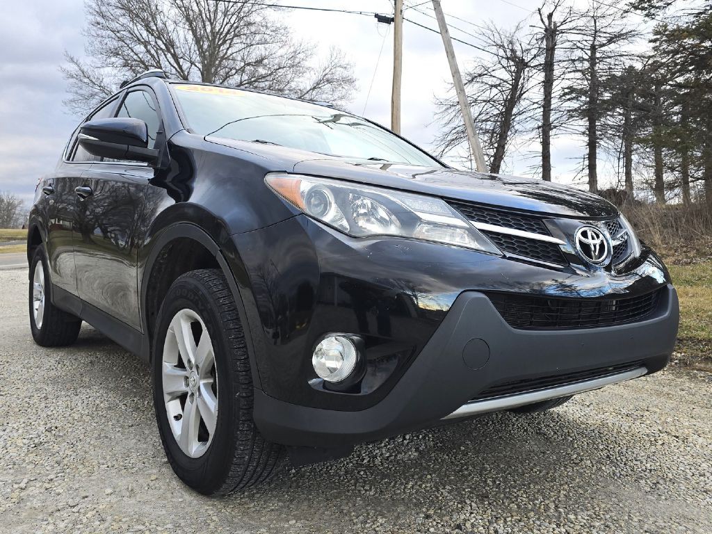 2014 Toyota Rav4 Image 10