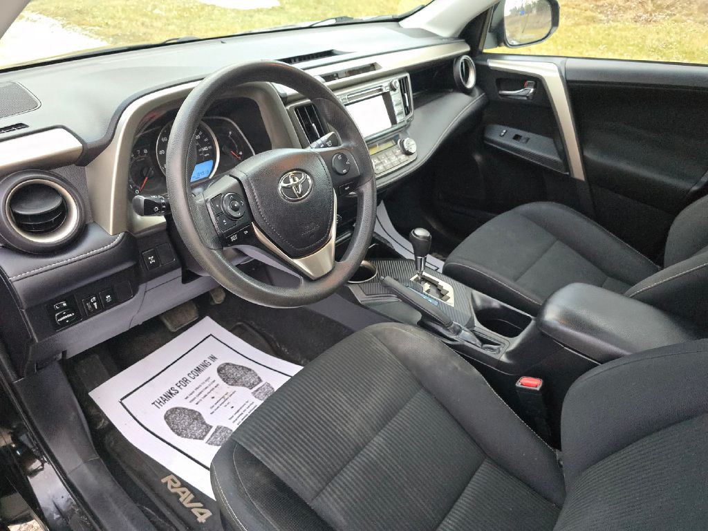 2014 Toyota Rav4 Image 11