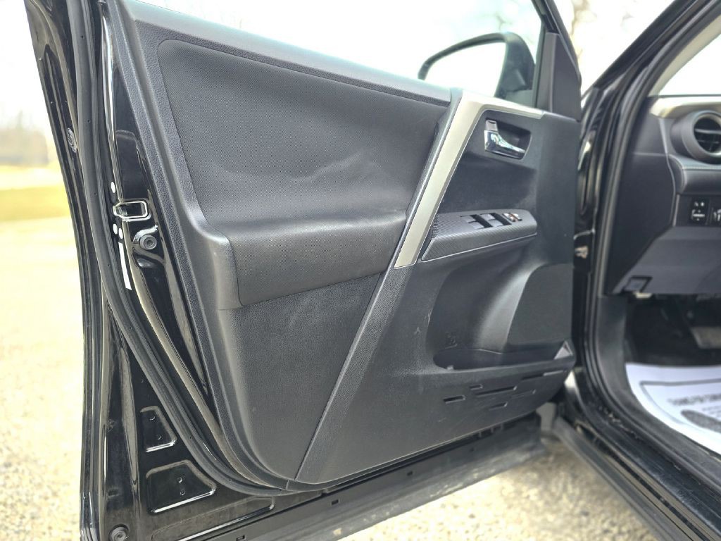 2014 Toyota Rav4 Image 20