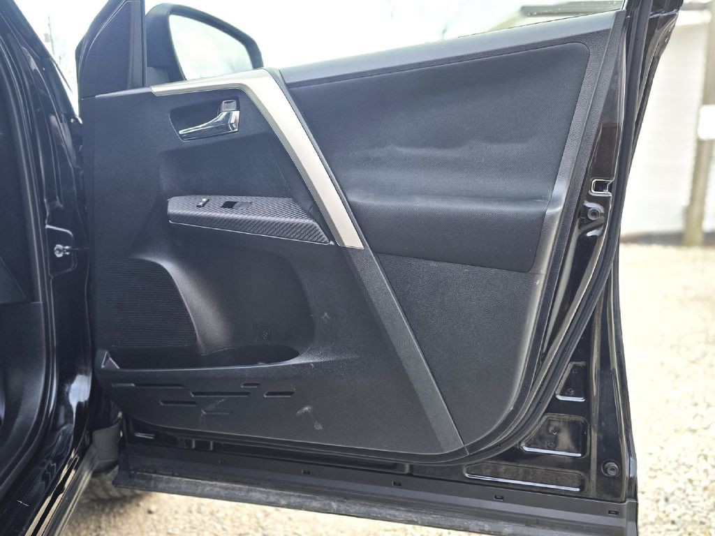 2014 Toyota Rav4 Image 21