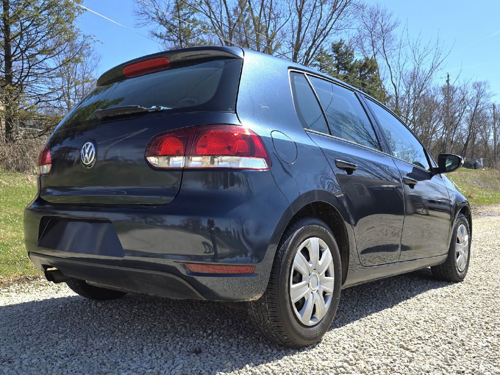2013 Volkswagen Golf Image 10