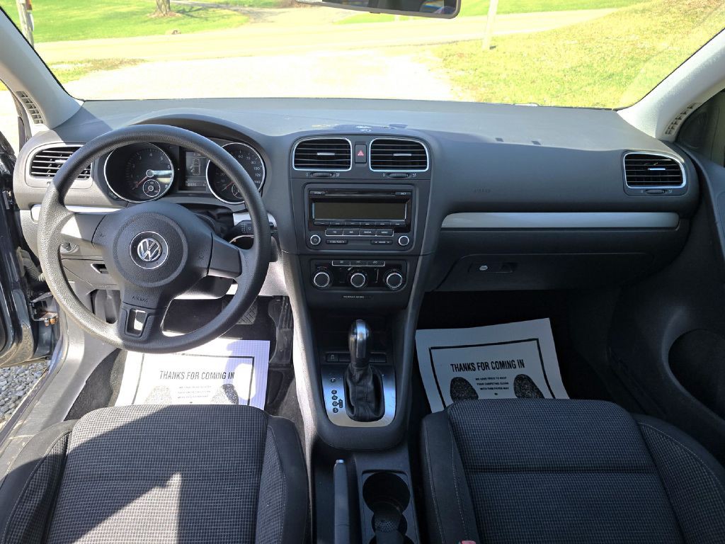 2013 Volkswagen Golf Image 18