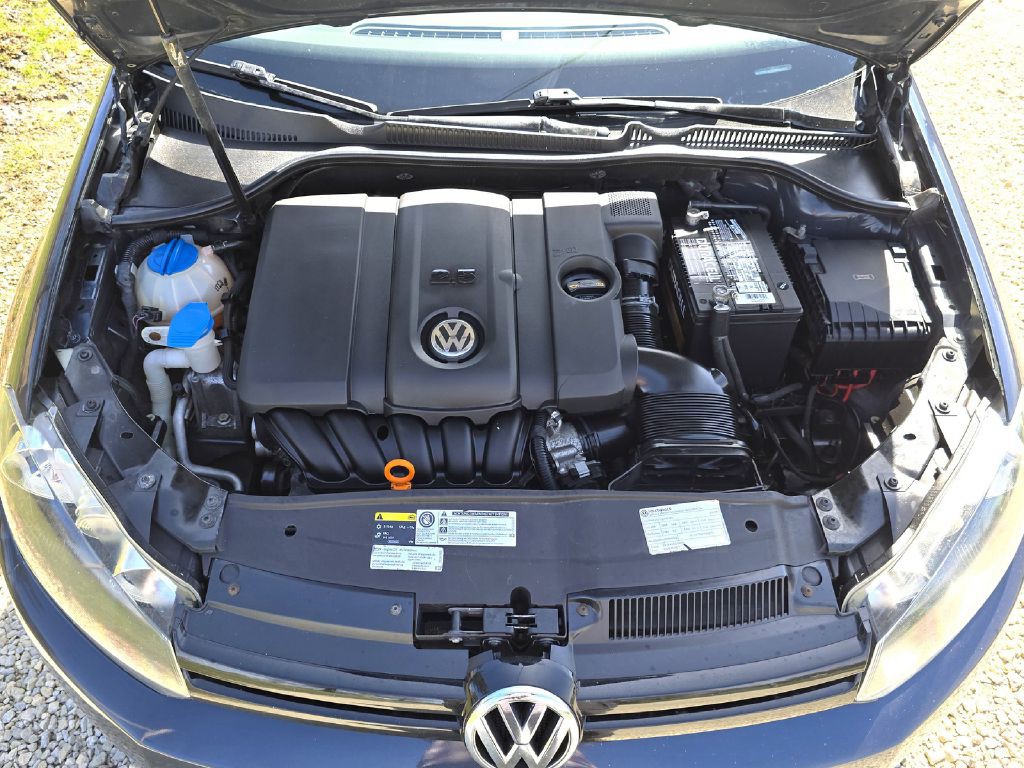 2013 Volkswagen Golf Image 23