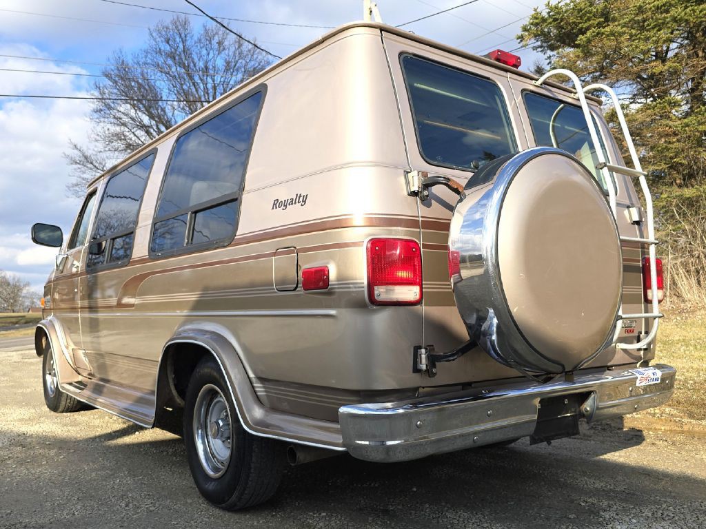 1994 Chevrolet G20 Image 5