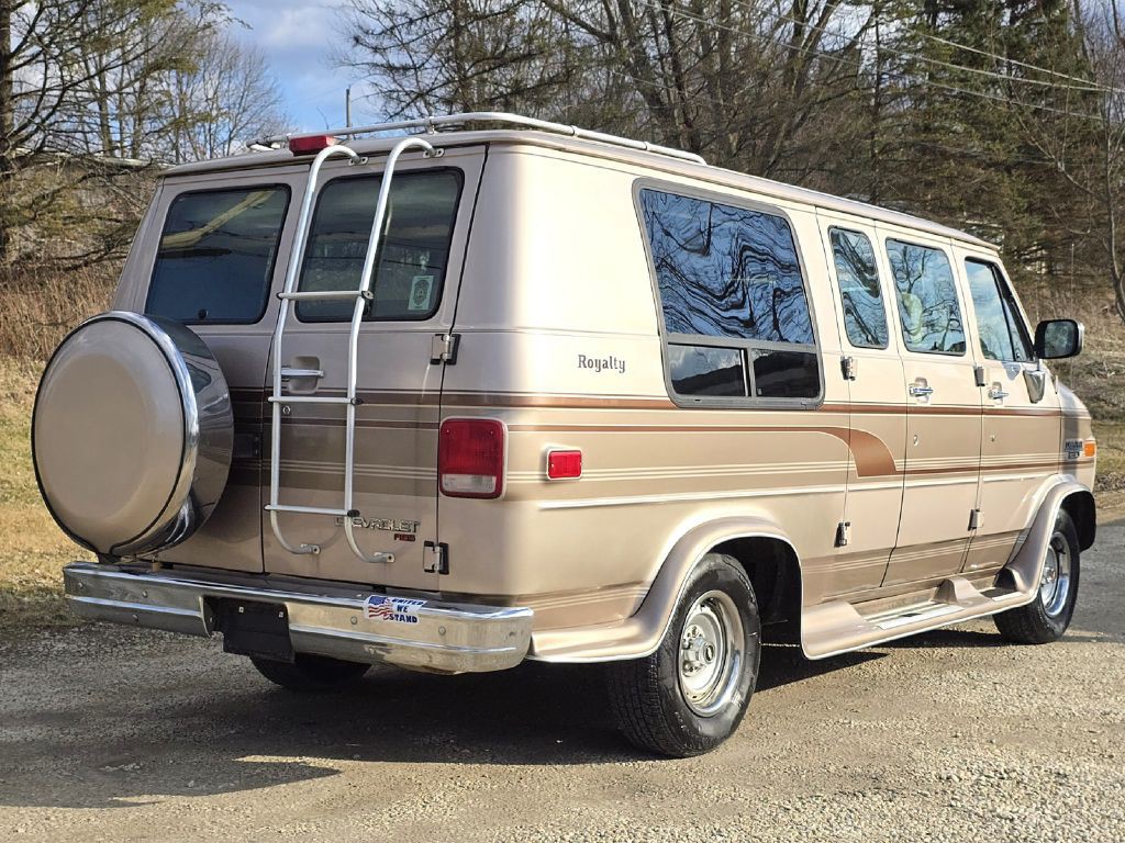 1994 Chevrolet G20 Image 9