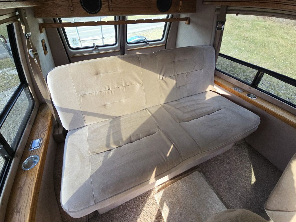 1994 Chevrolet G20 Image 15