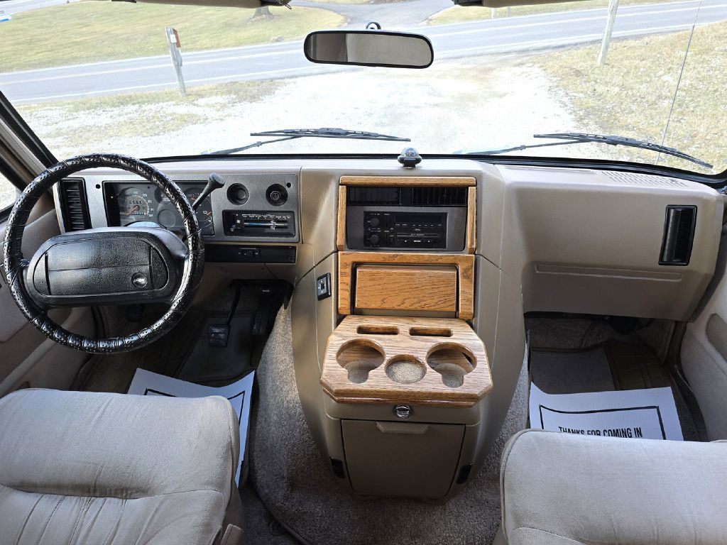 1994 Chevrolet G20 Image 17