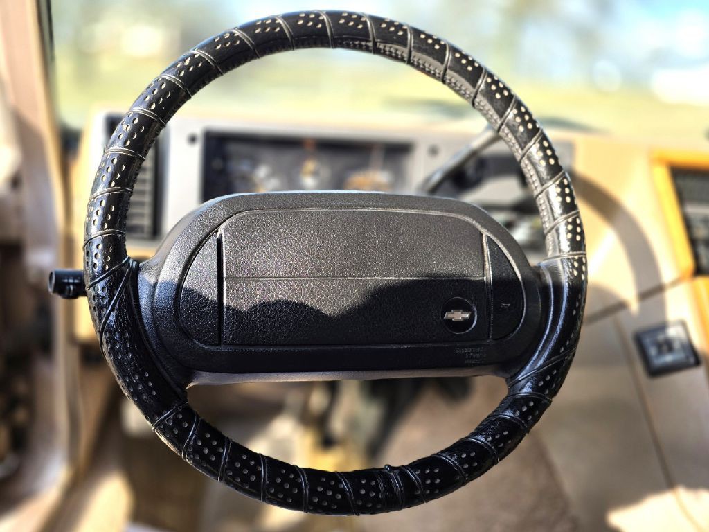 1994 Chevrolet G20 Image 18