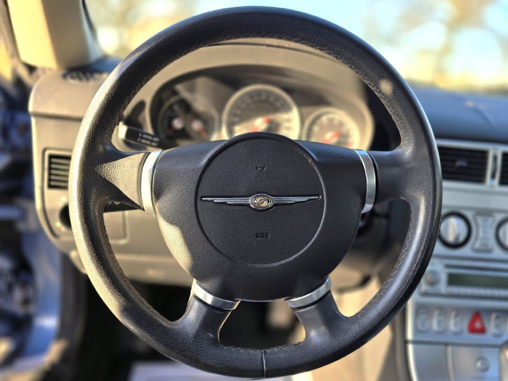 2007 Chrysler Crossfire Image 16